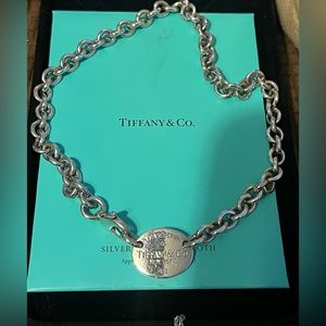 Authentic Beautiful Tiffany &Co Silver Choker Necklace